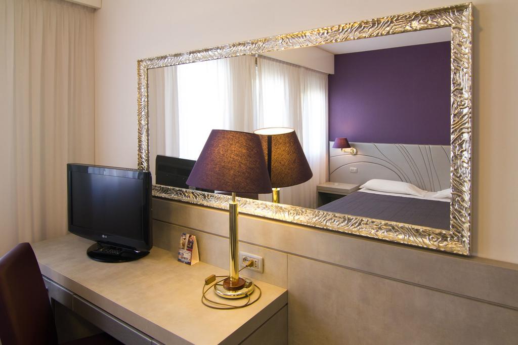 Hotel Alan Anzola dell'Emilia Exteriér fotografie